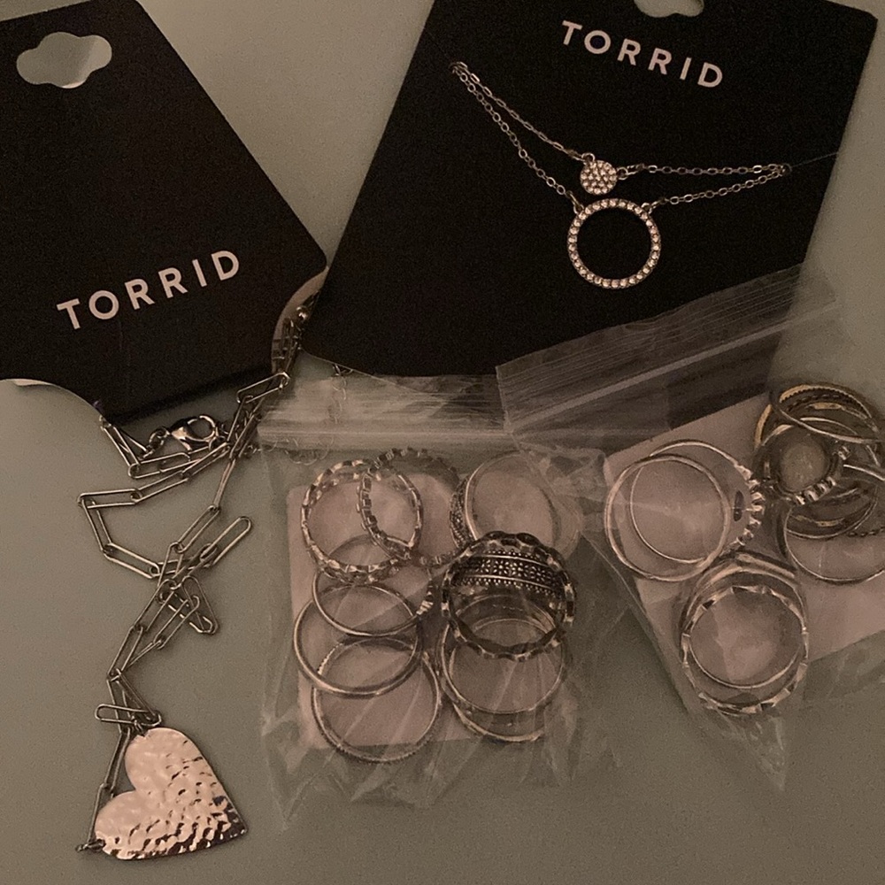Torrid Silver Heart Necklace and Ring Set